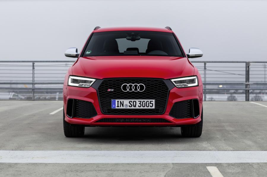  Audi RS Q3 (8U) 2015 года  (WW) (фото 18 из 27)